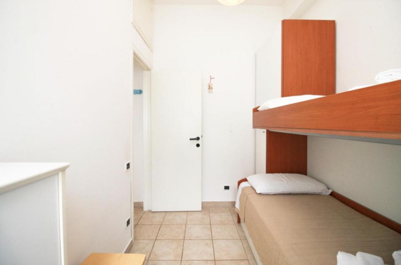 Casa Vacanze Marcelli51 - Le Grotte Rooms & Apartments ภายนอก รูปภาพ